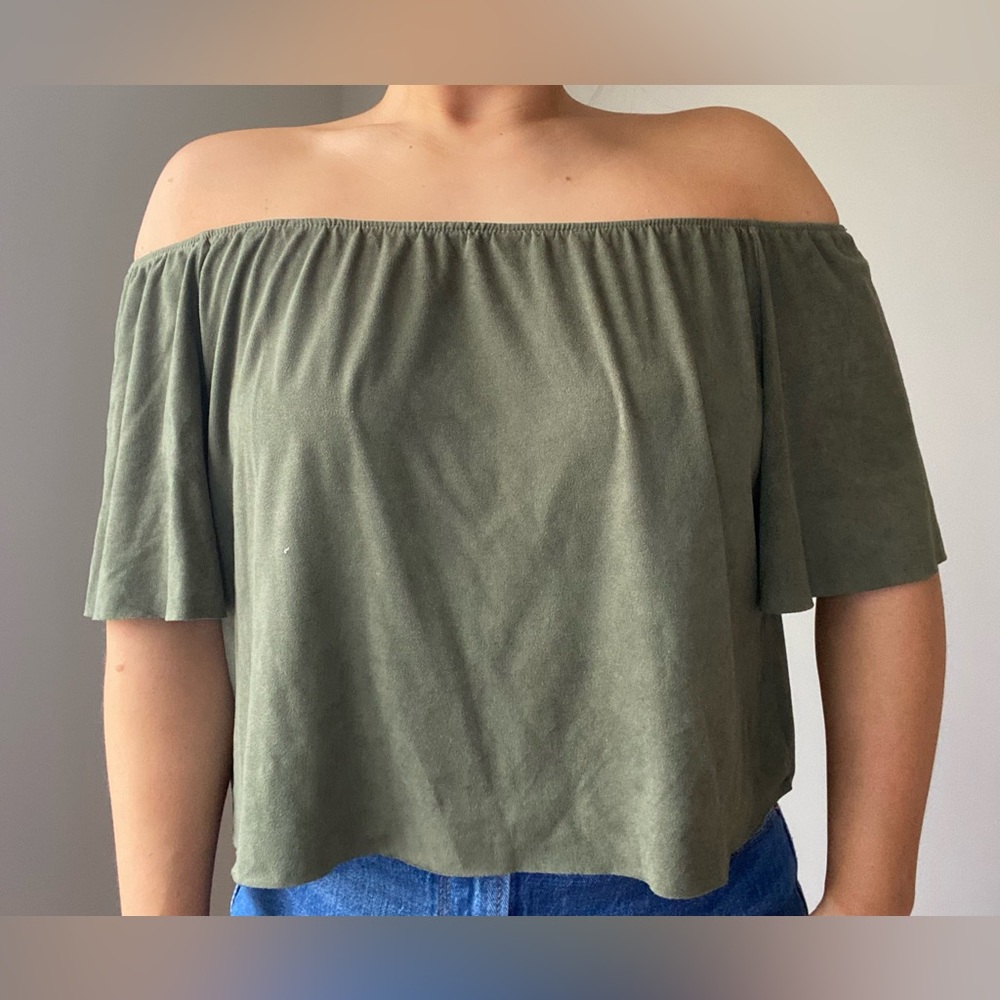Green shade off the shoulder women’a top